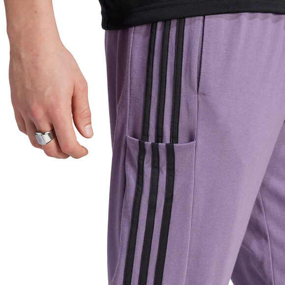 Spodnie męskie adidas Essentials Single Jersey Tapered Open Hem 3-Stripes fioletowe IJ8699