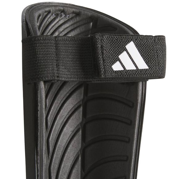 Ochraniacze piłkarskie adidas Tiro Training czarne IP3998