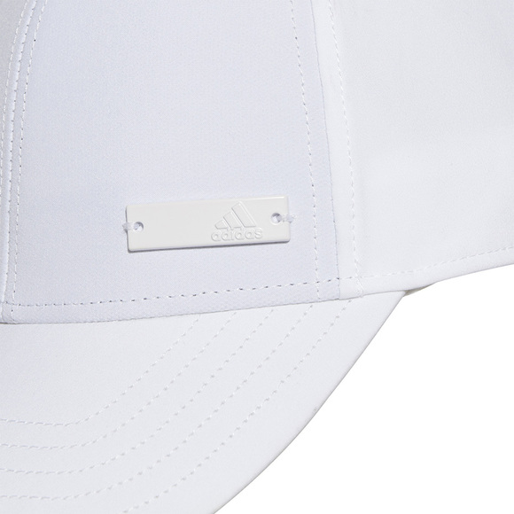 Czapka z daszkiem dla dzieci adidas Lightweight Metal Badge Baseball Cap OSFC biała GM6264