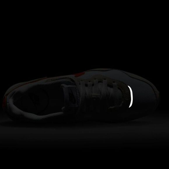 Buty damskie Nike Wmns Venture Runner beżowo-białe CK2948 109