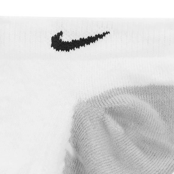 Skarpety Nike Everyday Max Cushioned białe SX6964 100