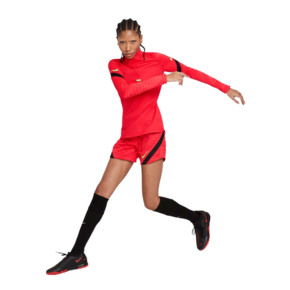 Spodenki damskie Nike Dri-FIT Strike różowe CW6095 660