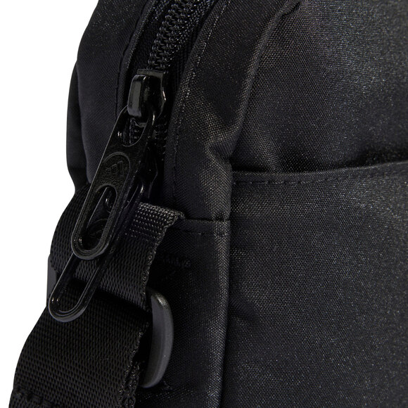 Torebka adidas Tiro Graphic Organizer czarna KD7276