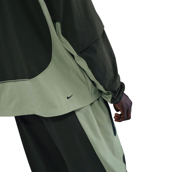 Kurtka męska Nike Dri-FIT Windrunner zielona IH8461 355
