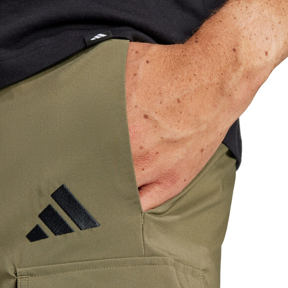 Spodenki męskie adidas Essentials Small Logo Cargo Chelsea oliwkowe JD1827 