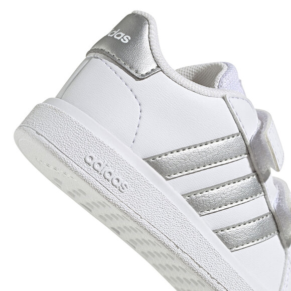 Buty dla dzieci adidas Grand Court 2.0 CF biało-srebrne GW6526