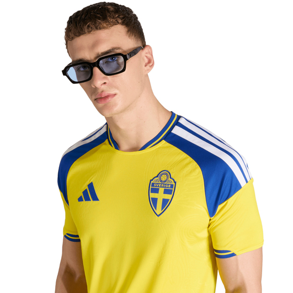 Koszulka męska adidas Sweden 26 Home Jersey żółto-niebieska JM5814