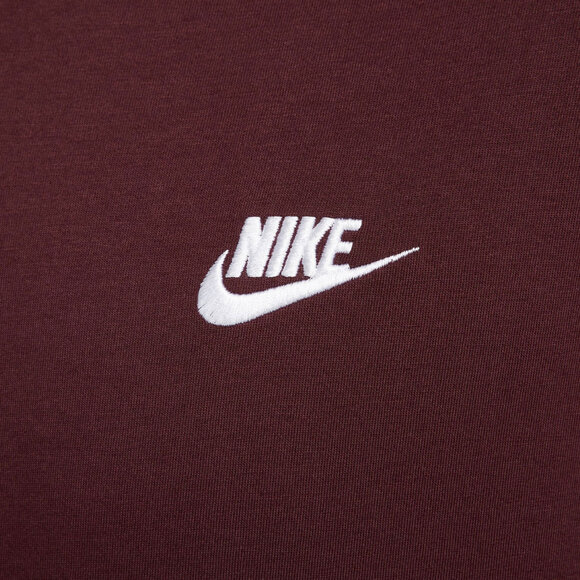 Koszulka męska Nike Club Tee burgundowa AR4997 652
