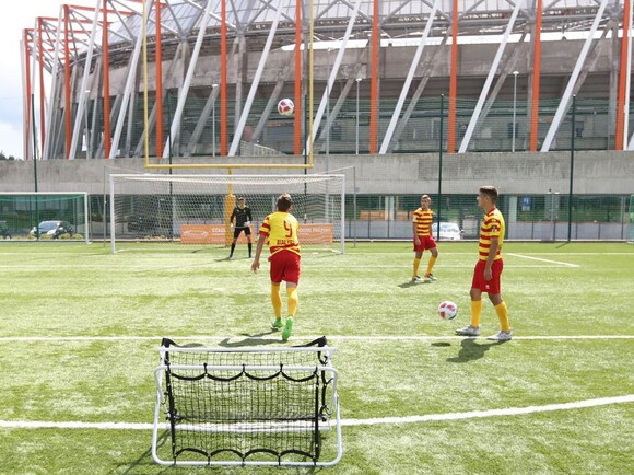 Soccer wave, rebounder, ścianka do odbijania