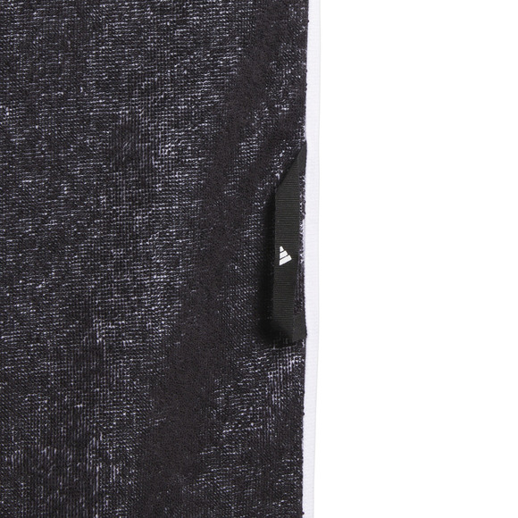 Ręcznik adidas Performance L biało-czarny KE7415