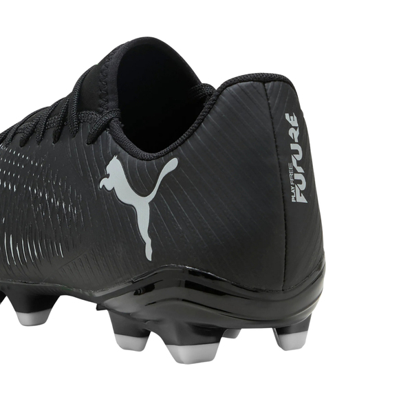 Buty piłkarskie Puma Future 8 Play FG/AG 108141 02