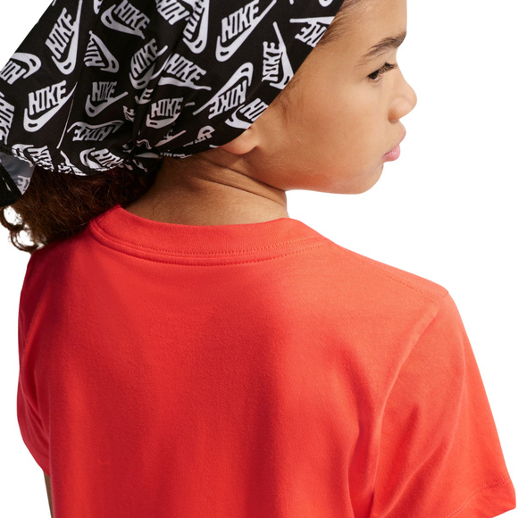 Koszulka dla dzieci Nike Sportswear pomarańczowa FZ5177 842