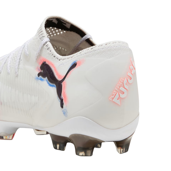 Buty piłkarskie Puma Future 8 Ultimate Low FG 108586 01