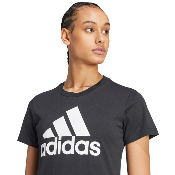 Koszulka damska adidas Essentials Regular T-Shirt czarna GL0722