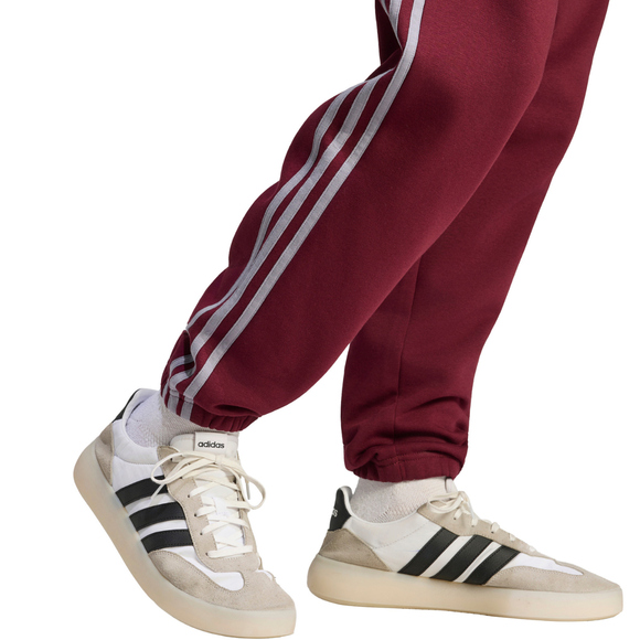 Spodnie męskie adidas Essentials 3-Stripes Fleece Tapered Cuffed bordowe KY4134
