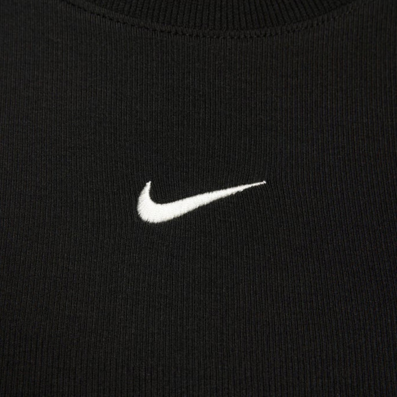 Koszulka damska Nike Sportswear Chill Knit biała FB8279 100