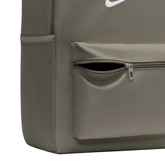 Plecak Nike Heritage 2.0 oliwkowy IB4343 320