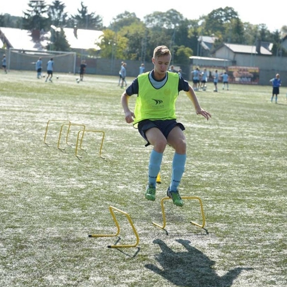 Płotek treningowy koordynacyjny 45 cm