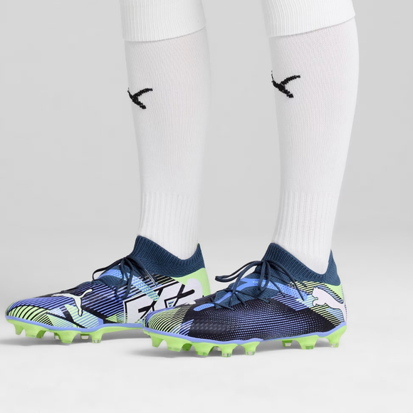 Buty piłkarskie Puma Future 7 Pro FG/AG 107924 03