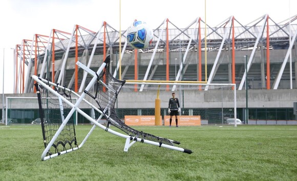 Soccer wave, rebounder, ścianka do odbijania