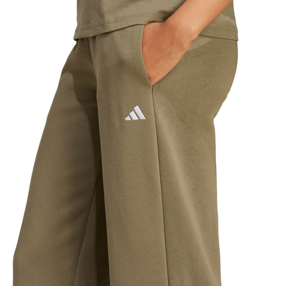 Spodnie damskie adidas Essentials Small Logo Feel Cozy oliwkowe JI6054