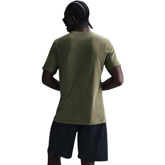 Koszulka męska Nike Sportswear oliwkowa AR5004 222