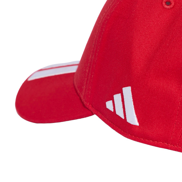 Czapka dla dzieci adidas Manchester United czerwono-biała KT0655