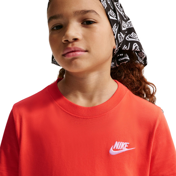 Koszulka dla dzieci Nike Sportswear pomarańczowa FZ5177 842