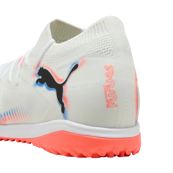 Buty piłkarskie Puma Future 8 Match TT 108597 01