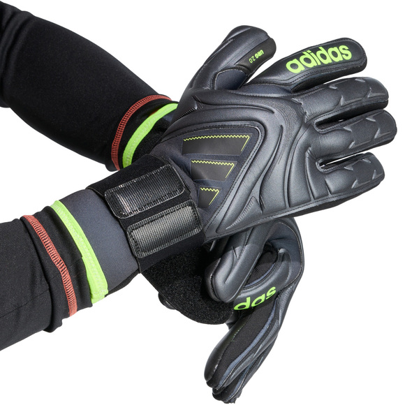 Rękawice bramkarskie adidas Copa Pro czarne JN5335