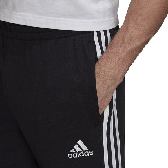 Spodnie męskie adidas Essentials Tapered Elasticcuff 3 Stripes Pant czarne GK8829