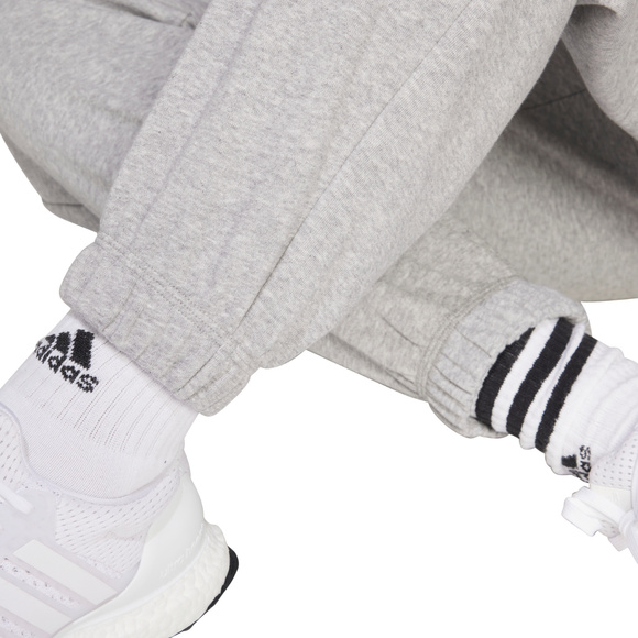 Spodnie damskie adidas Essentials Linear French Terry Cuffed jasnoszare JC5953