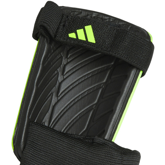 Ochraniacze piłkarskie dla dzieci adidas Tiro Match limonkowo-czarne IS5603