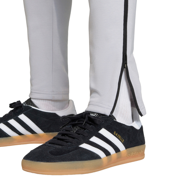 Spodnie męskie adidas Tiro 26 Travel Sweat jasnoszare KF6071