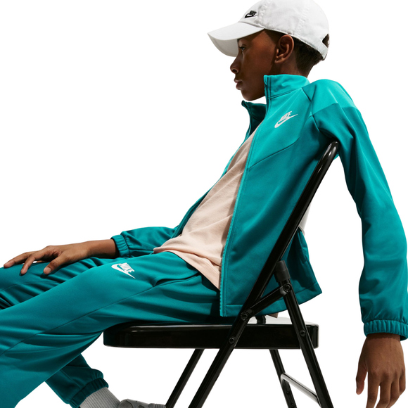 Dres dla dzieci Nike Sportswear zielony HQ9315 372