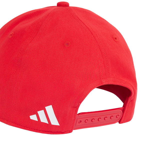 Czapka z daszkiem adidas FC Bayern Munich Essentials czerwona IA2333