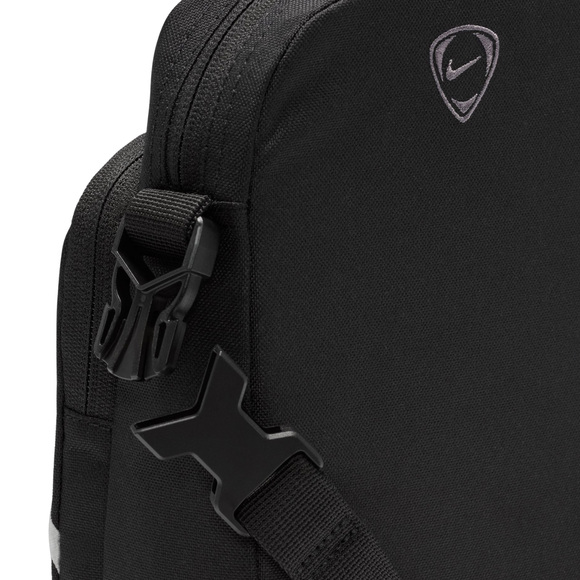 Torebka Nike Heritage Crossbody czarna IH7551 010