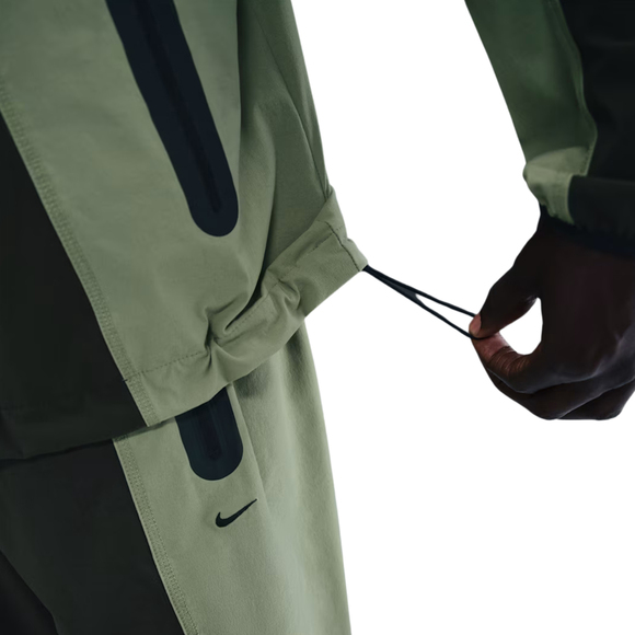 Kurtka męska Nike Dri-FIT Windrunner zielona IH8461 355