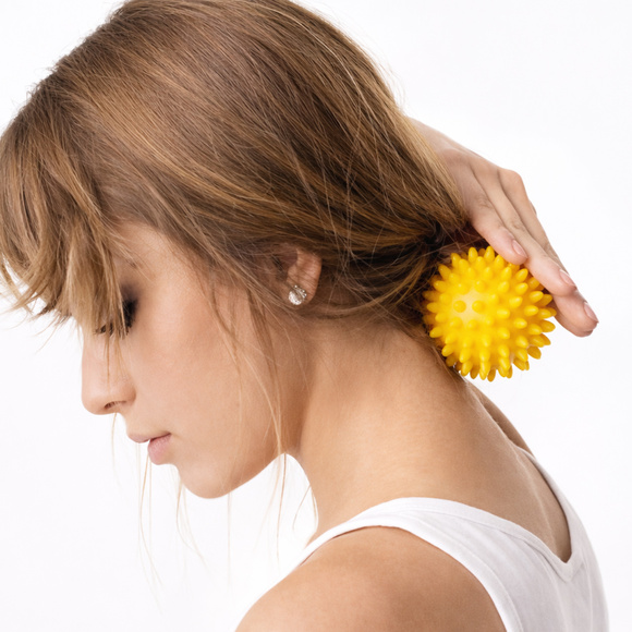 Piłka Fizjo Spiky do masażu i rehabilitacji 5,4 cm Tullo żółta REF855