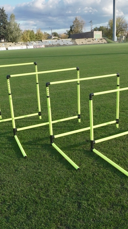 Płotek treningowy regulowany 68cm-106cm zestaw 6szt.