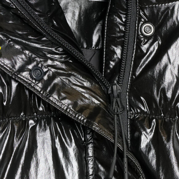 Kurtka damska puchowa 4F F0716 głęboka czerń 4FWAW25TDJAF0716 20S