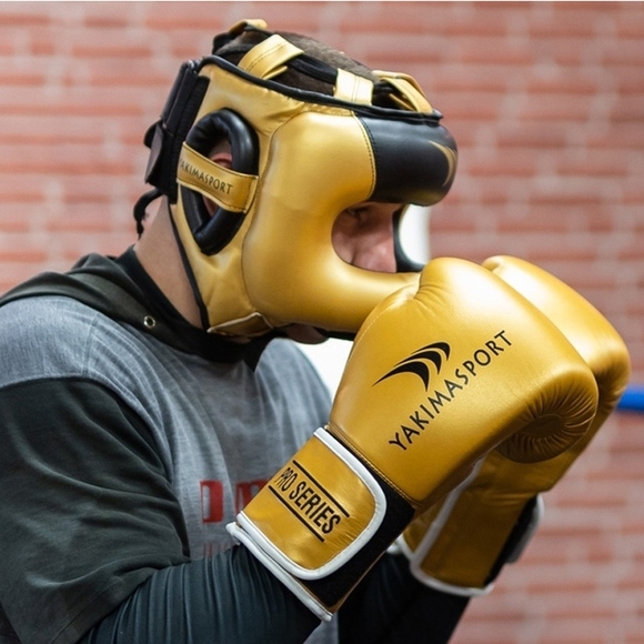 Kask z osłoną nosa PRO M