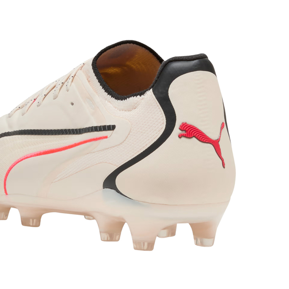 Buty piłkarskie Puma King 20 Ultimate FG/AG 109345 01