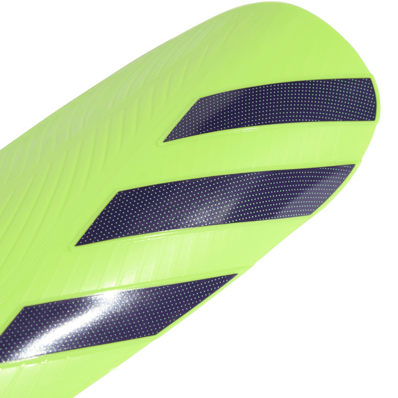 Ochraniacze piłkarskie adidas Tiro Club zielone JD6024