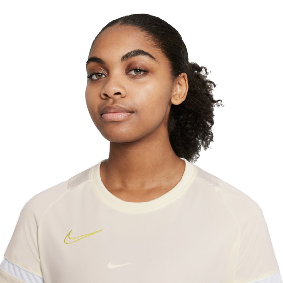 Koszulka damska Nike NK Df Academy 21 Top Ss beżowa CV2627 113