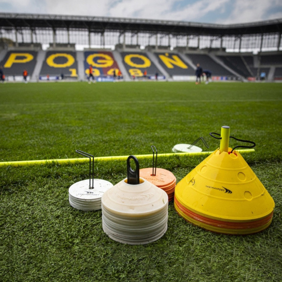 Zestaw znaczników pola Yakima Sport płaskie 24 szt. białe ze stojakiem 100555