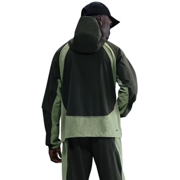 Kurtka męska Nike Dri-FIT Windrunner zielona IH8461 355