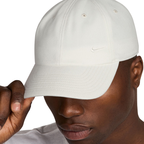 Czapka z daszkiem Nike Club biała FZ5698 133