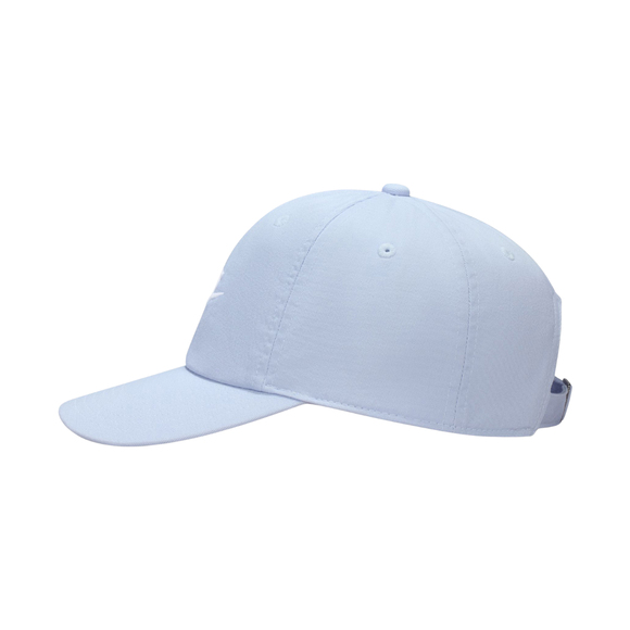 Czapka z daszkiem dla dzieci Nike Club błękitna FB5063 057
