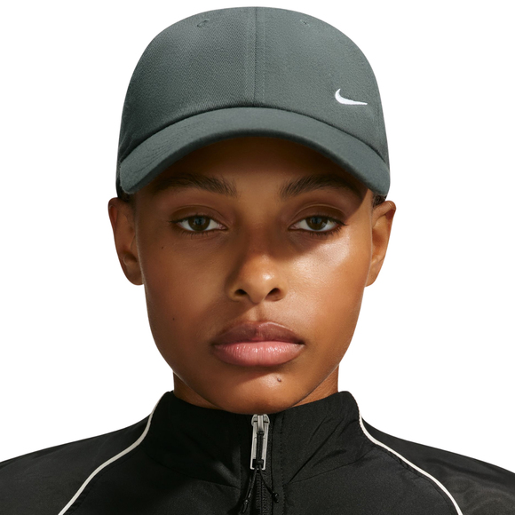 Czapka z daszkiem Nike Club oliwkowa FZ5698 303